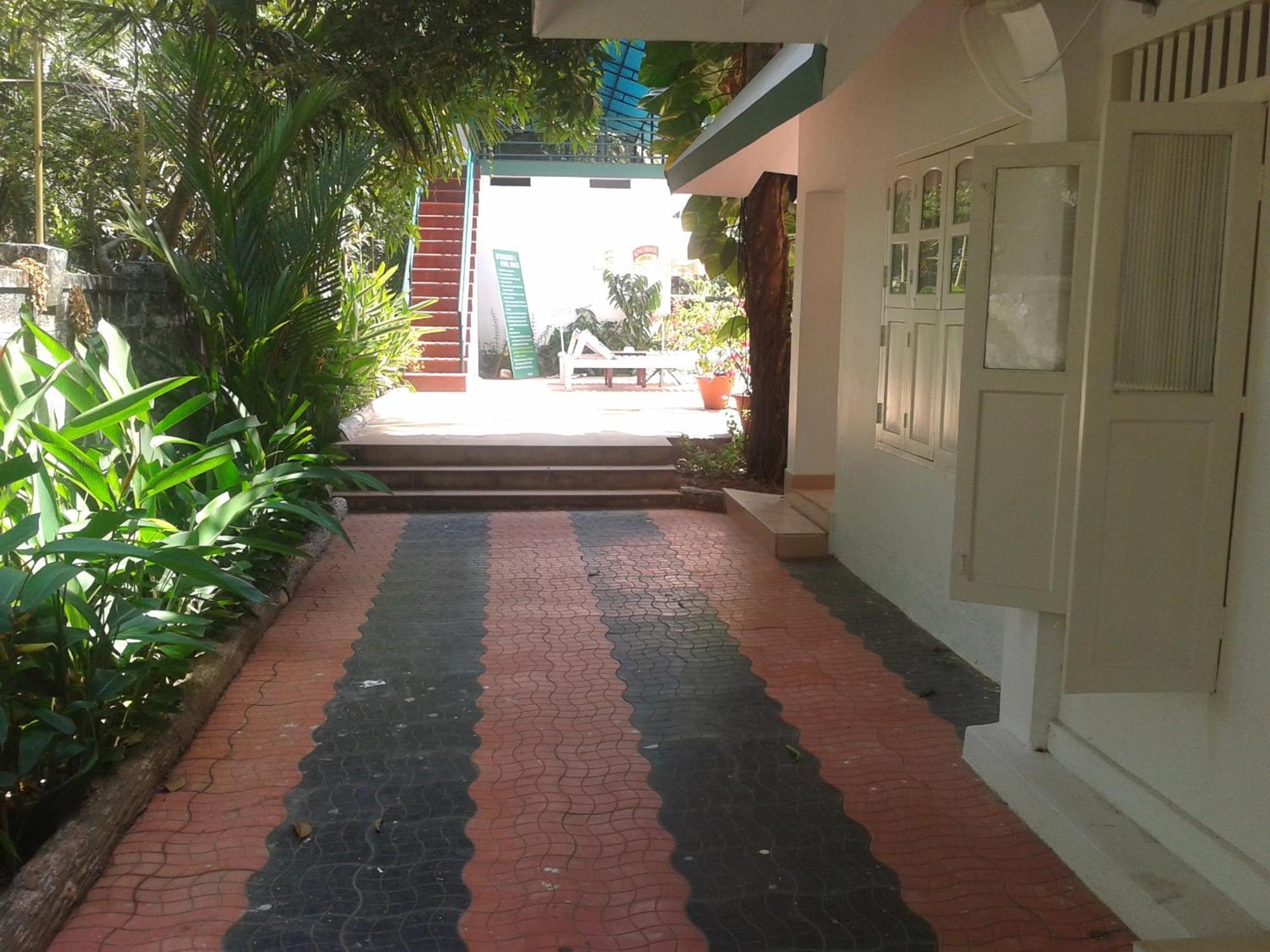 Raja Park Beach Resort Varkala Exterior foto