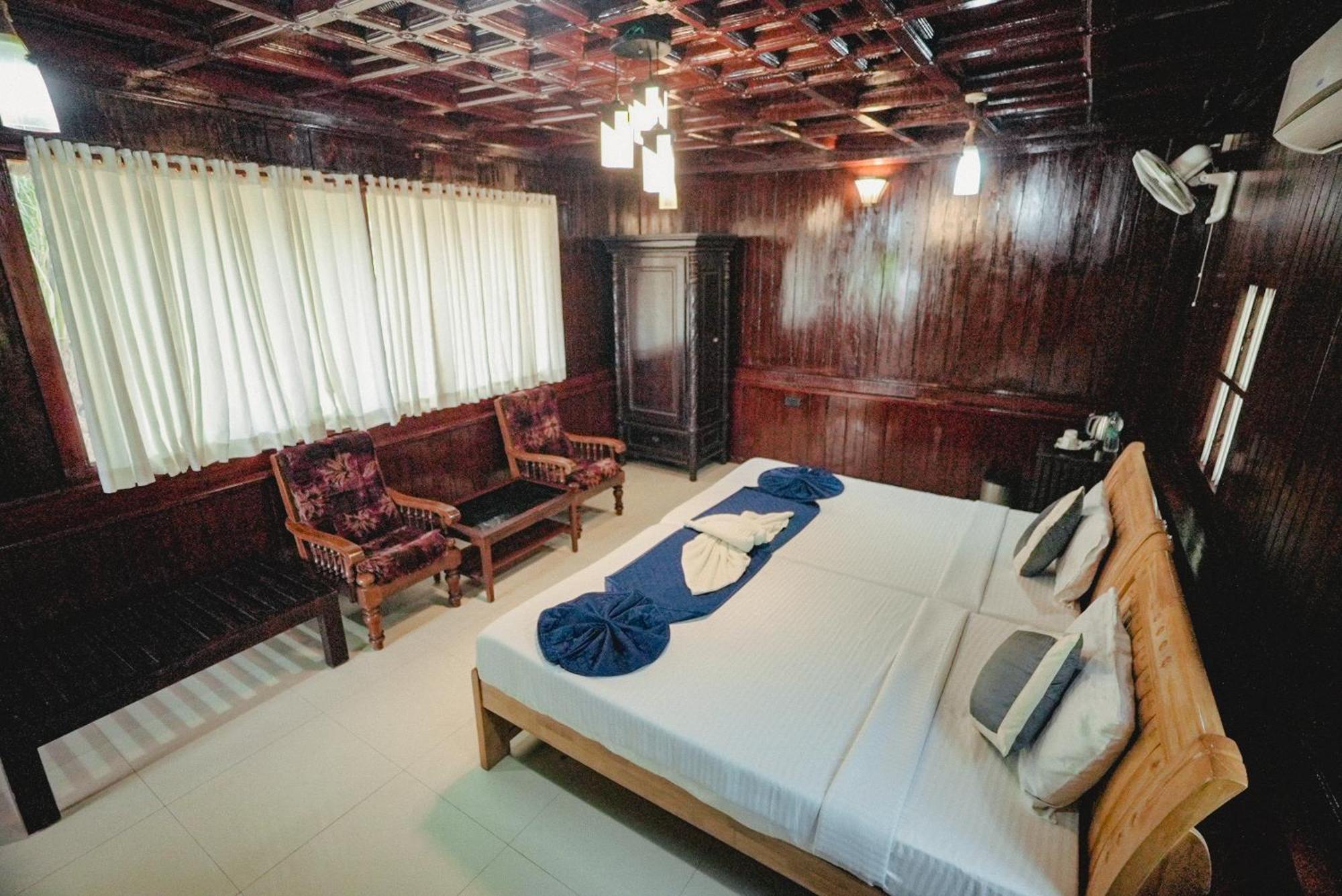 Raja Park Beach Resort Varkala Exterior foto