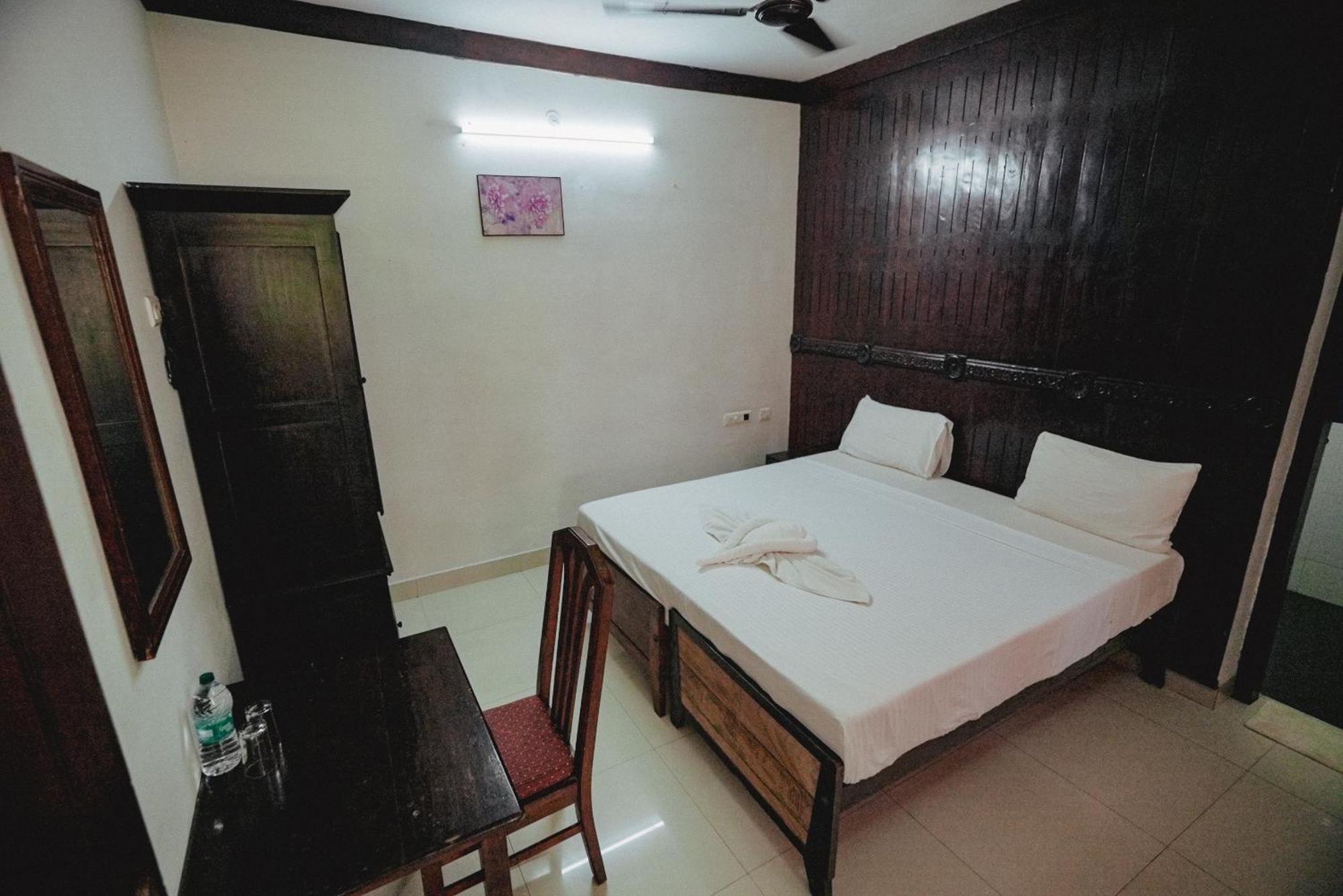 Raja Park Beach Resort Varkala Exterior foto