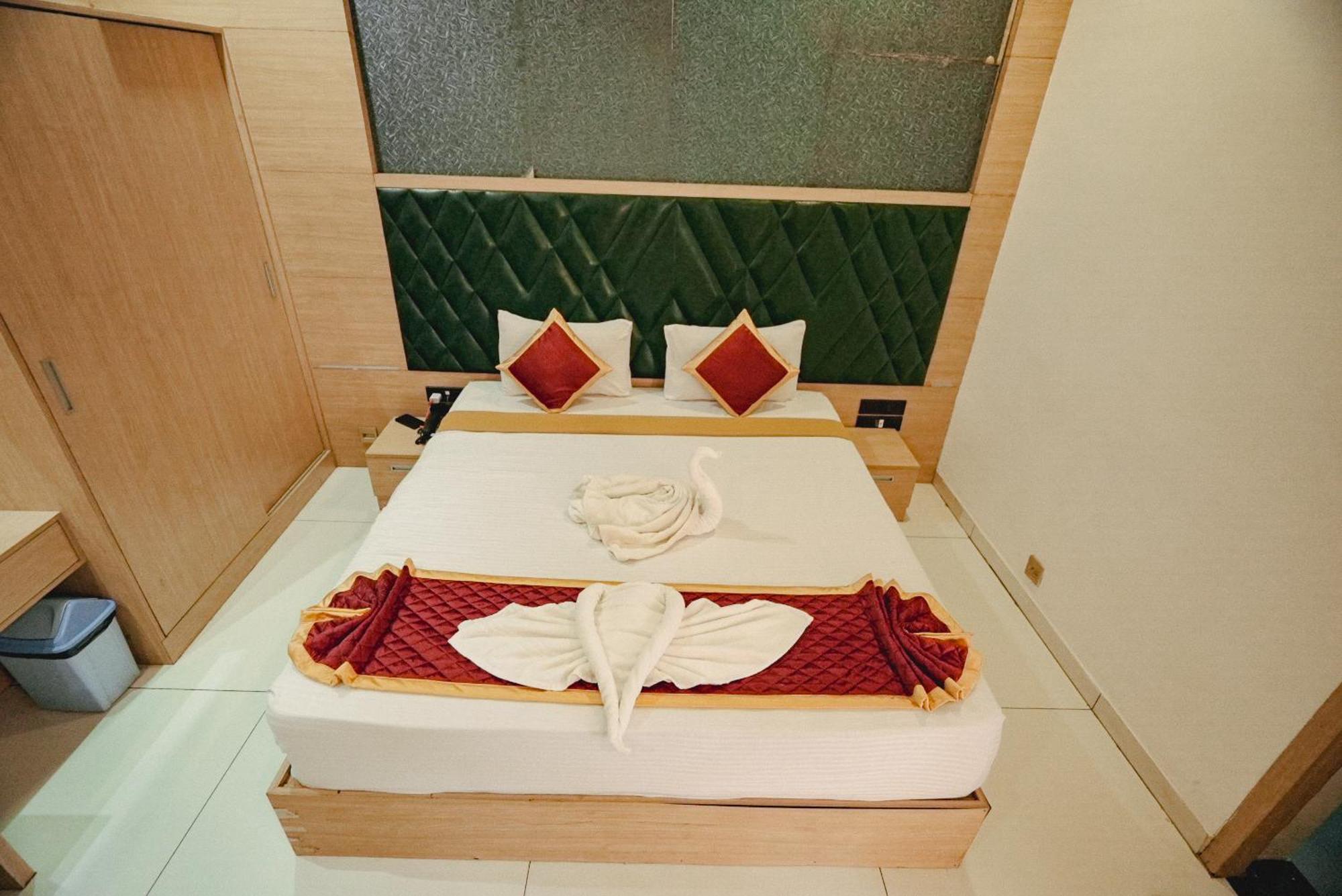 Raja Park Beach Resort Varkala Exterior foto