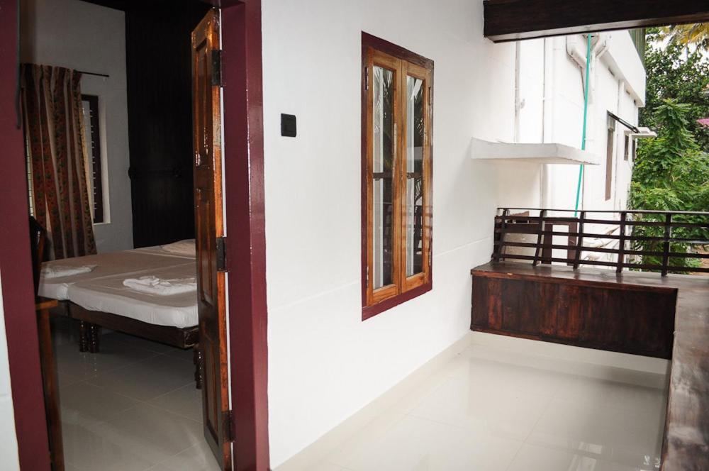Raja Park Beach Resort Varkala Zimmer foto